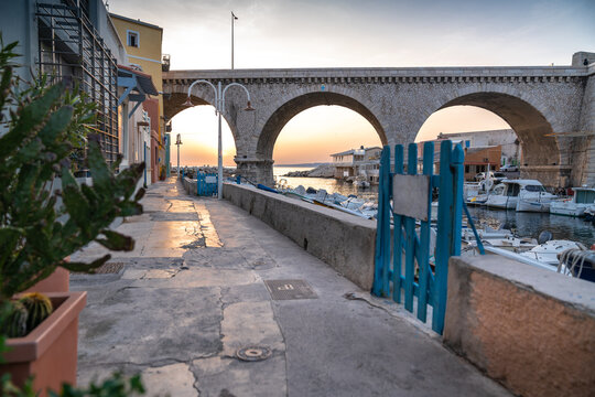 Pont du Vallon au sunset, Vallon des Auffes, Marseille  Provence, R&eacute;gion PACA, Sud, France