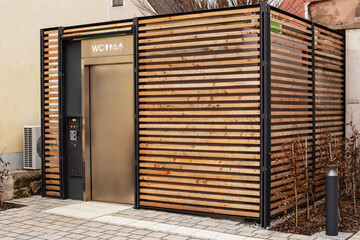 Autonomous Automated Toilet on the Street in the City