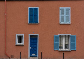Fototapeta na wymiar Paris, France - 05 01 2023: View of a colorful facade of a building in a tourist district of Paris.