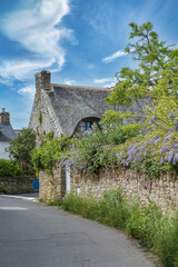 Fototapeta na wymiar Brittany, Ile aux Moines island, typical houses in the village.