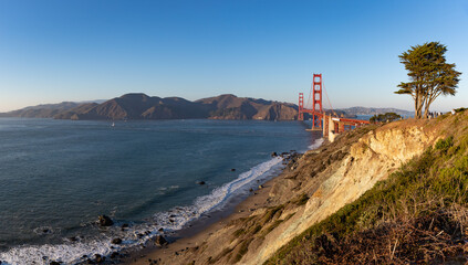 Fototapeta na wymiar Golden Gate Bridge, Fort Point Rock and Golden Gate