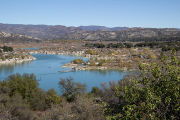 Obraz premium Campo, CA, USA - November 13, 2021: Lake Morena is a pleasant spot to enjoy water sports near San Diego.