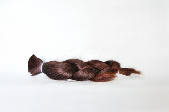 Chica dona su cabello a ni&ntilde;as con c&aacute;ncer