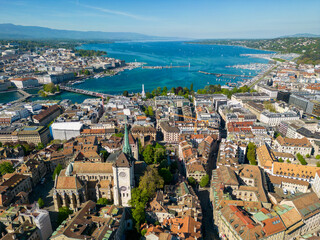 Fototapeta na wymiar Aerial photograph of Geneva, Geneva city view to the lake. Taken above the old town.