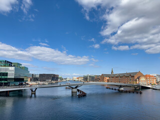 Obraz premium Walking along Copenhagen's canals on a beautiful spring day, Denmark, Europe