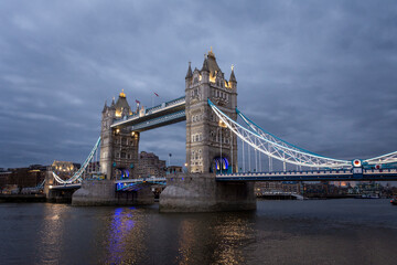 Fototapeta na wymiar Beautiful view to old historic Tower Bridge over Thames River