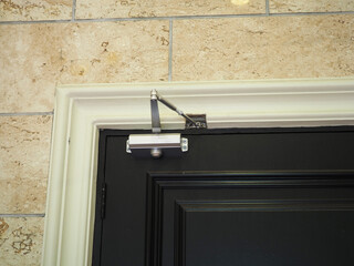 Automatic system hydraulic ,Leaver hinge modern door closer holder, This picture not AI.
