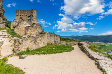 Fototapeta na wymiar Ruins of Durnstein castle over Wachau valley, Durnstein. Austria