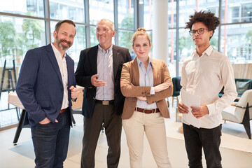 Multikulturelles kompetentes Business Start-Up Team