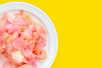 Fototapeta na wymiar Sushi ginger, Sliced pink pickled young ginger