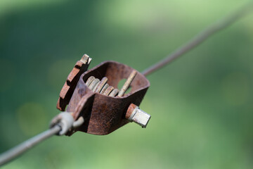 rostiger Draht Spanner 