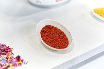 especias, condimento, especia, alimento, rojo, pimiento, paprika, polvo, curry, chile, cuchara, ingrediente, aliño, azafrán, suelo, color, cocina, condimentado, hierba