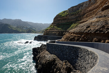 Portugal - Madeira - Porto da Cruz - Küstenstraße
