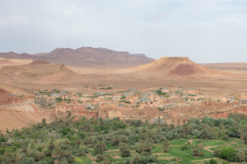 motociclisti sulle strade del marocco