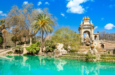 Fototapeta na wymiar A detailed view of the top of the cascading fountain in The Parc de la Ciutadella, Barcelona, Spain