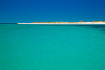 Fototapeta na wymiar Turquoise Water in Baja