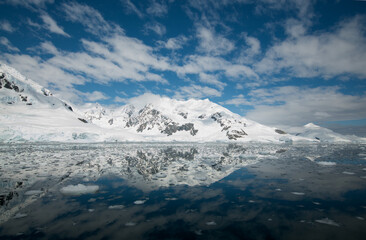 Fototapeta na wymiar Land, sea, and skycape from Antarctica