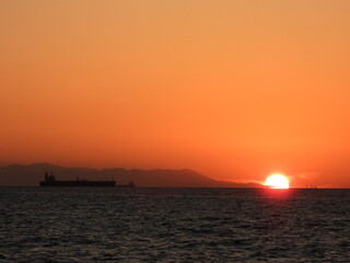 Naklejka premium マリーナシティーの夕陽