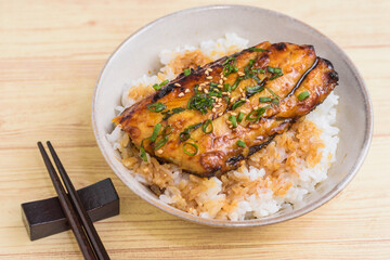ホッケの蒲焼き丼
