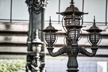 Fototapeta na wymiar 通り沿いにある古い街路灯