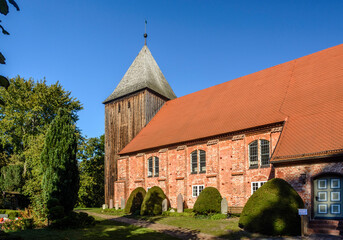 Fototapeta na wymiar Seemannskirche, Ostseebad Prerow, Mecklenburg-Vorpommern, Deutschland