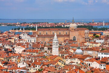 Fototapeta na wymiar Basilica dei Santi Giovanni e Paolo in Venice