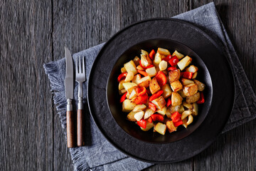Pan-Browned Potatoes with red pepper and garlic