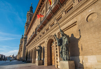 Naklejka premium various sights of zaragoza city spain