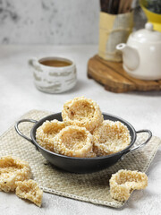 Rengginang Lorjuk is a thick traditional cracker made from round shaped sticky rice. Rengginang Lorjuk is special food from Madura