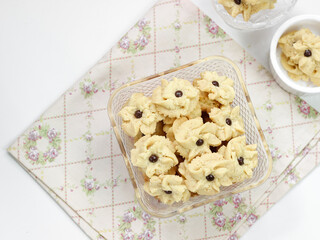Kue Semprit or Semprit Cookies with chocolate chips on top. These cookies commonly served for Idul Fitri or Lebaran