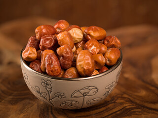 Mehlbeeren getrocknet