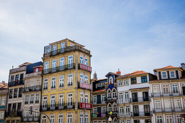 Fototapeta premium Dans les rues de Porto