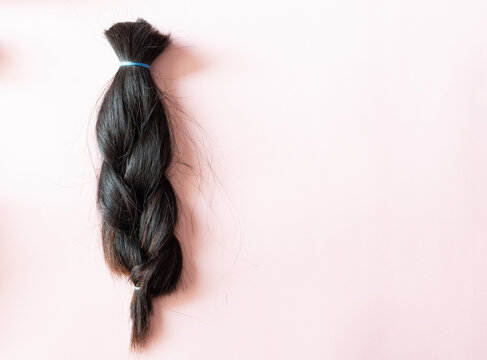 Chica dona su cabello a personas con cáncer
