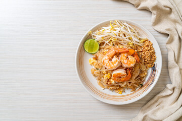 stir-fried noodles with shrimp and sprouts or Pad Thai