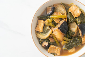Chinese vegetable stew  with tofu or mixture of vegetables soup