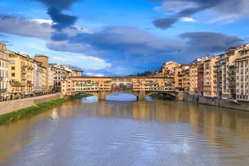 Fototapeta premium View of the Arno river in Florence, Italy: in the background Ponte Vecchio.
