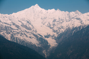 Fototapeta premium Beautiful sunrise landscape of meri snow mountain in Yunnan,China