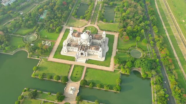 Kolkata: Aerial view of city in India, famous Victoria Memorial, large marble building on Maidan - landscape panorama of South Asia from above