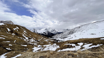 Canazei, neve al nove aprile 2023. Paesaggio
