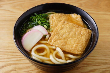 きつねうどん　日本食