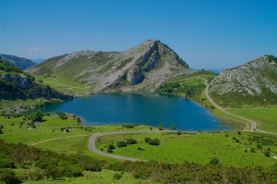 "Lagos De Covadonga" Images – Browse 2,067 Stock Photos, Vectors, and ...