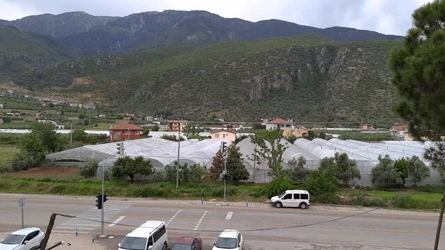 time-lapse video of sparse traffic with mountains behind