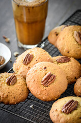 Sweet pecan cookies  - 599865021