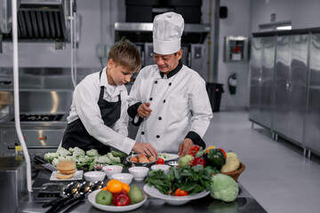 Teenagers learn from expert chefs at culinary school to prepare ingredients and create a variety of tasty meals. A practical activity connected their senses of taste and smell is making hamburgers.