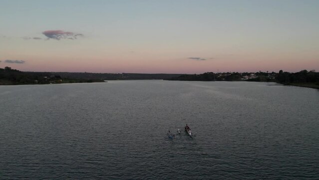 por do sol no lago paranoa em Brasilia - BRasil