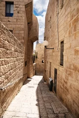 Deurstickers Smal steegje Beatiful narrow street of Jerusalem Old City on sunny day