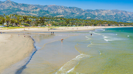 California-Santa Barbara-Santa Barbara  Beach - obrazy, fototapety, plakaty