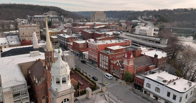 Frankfort is the capital city of the Commonwealth of Kentucky and the seat of Franklin County. 
