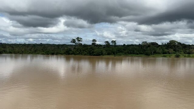 Wolken &uuml;ber dem Amazonas