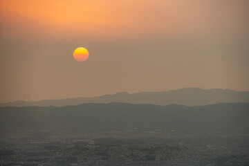 Fototapeta premium 奈良 - 【 若草山の夕暮れ】